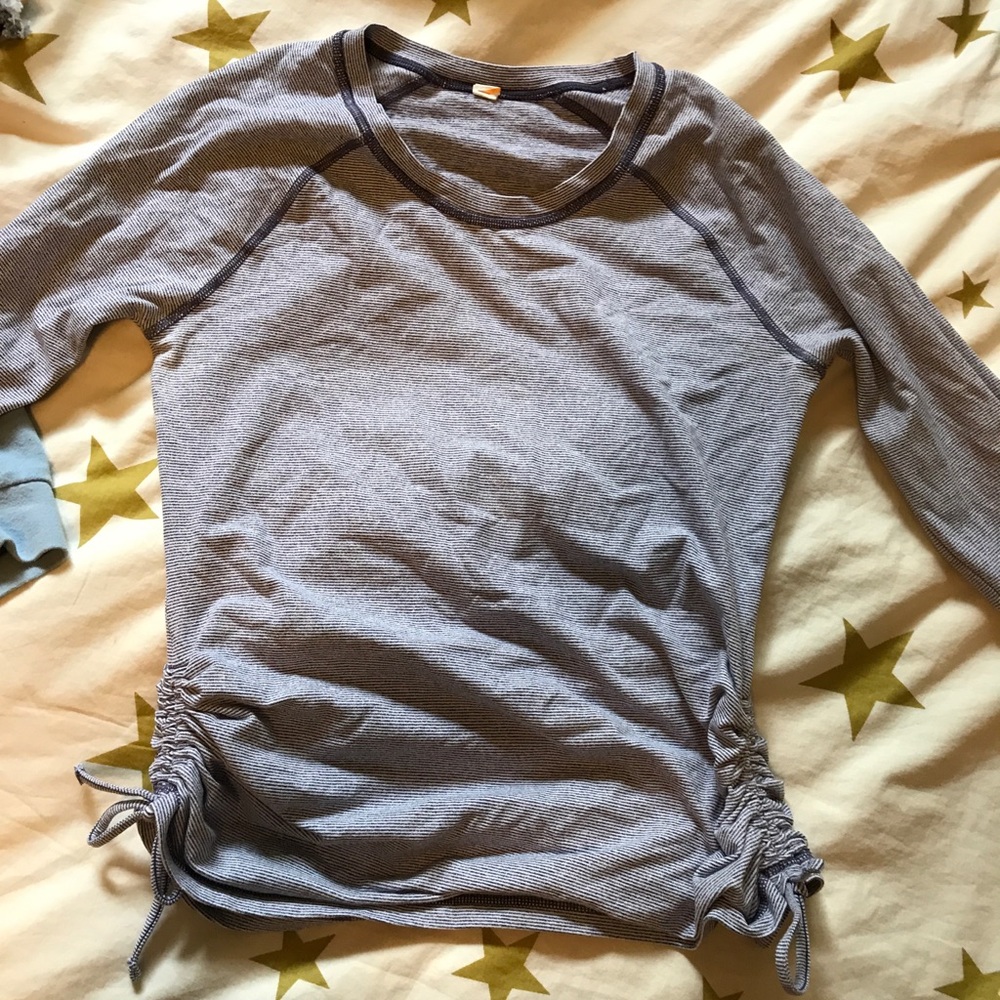 Long sleeve workout top/ leisure wear